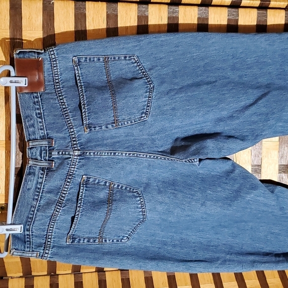 Tommy Bahama 38/28 Short classic jeans - Picture 2 of 9